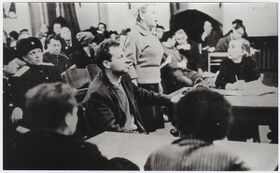 Иосиф Бродский в зале суда. 13 марта 1964 года.[41]