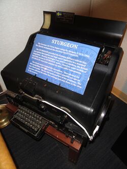 Siemens T-52D Geheimschreiber, около 1935 года. Шифрующий телетайп был отдельным семейством от Enigma и Lorenz. Национальный криптологический музей США.