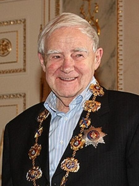 Файл:Даниил Гранин - фотография 2009.jpg