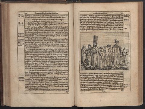 Русское платье: несколько фигур рядом с описанием одежды. Страницы 180–181 издания 1656 года.